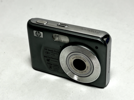 HP Photosmart M737 8.0 Megapixel Digital Camera - FCLSD-0701 - £19.41 GBP