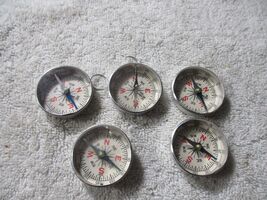 5 Vintage Novelty TOY Compass Keychains 1.5'' dime store gumball tin Japan - $16.82