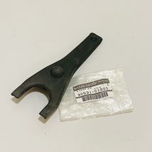 New Genuine OEM Nissan Clutch Release Fork 30531-01S00 - $53.27