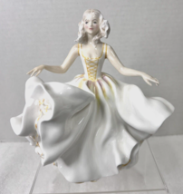 1994 Royal Doulton Sweet Seventeen 7 5/8&quot; Beautiful Girl Arms Away Excel... - $39.11