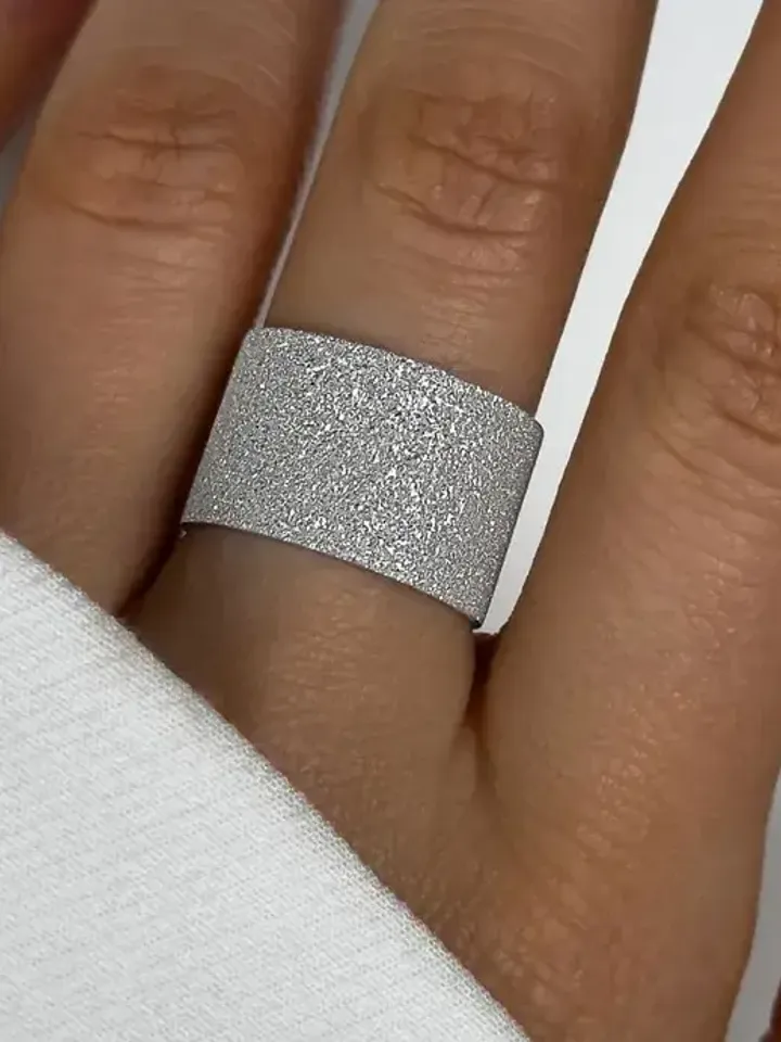 Ring silver 925 women&#39;s, wide, glitter effect - $115.00