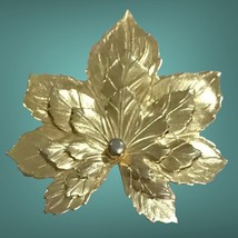 Vintage Christmas Pin Brooch Gold Tone Multi Leaves Great Condition - £15.42 GBP