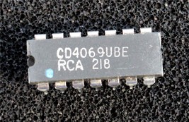 Military Spec CD4069UBE CMOS Hex Inverter DIL14 - $86.15 MXN