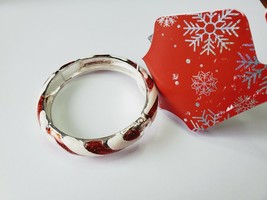 Kohl&#39;s Women&#39;s Silver Tone Christmas Bangle Bracelet Candy Cane Red White New - £9.62 GBP