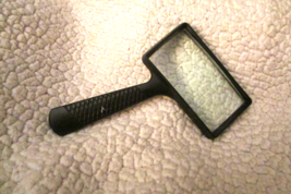 MAGNIFYING GLASS hand held 4 x 2&quot; overall (E) - £3.10 GBP