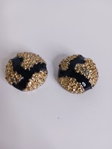 Vintage Raised Goldtone Black Enamel Dome Style Clip-On Earrings 1&quot; - $116.67 MXN