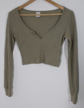 TNA XS Olive Green Waffle Scoopneck Long Sleeve Crop Henley Thermal Top - $24.70