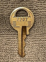 OEM Key Master 2207  Amusement, Gumball, Slot Machine, Cabinet, Door, Pi... - £9.25 GBP