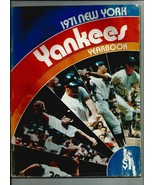 NEW YORK YANKEES YEARBOOK 19761  NEW STADIUM COVER   vg++ - £15.46 GBP