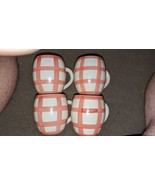 Von Pok &amp; Chang Gingham White And Pink Plaid Ceramic 4.75&quot; Mugs Set 4 - $936.77 MXN
