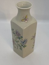 Takahashi Cho-Cho San Francisco Floral Butterfly Vase 6&quot; - £3.91 GBP