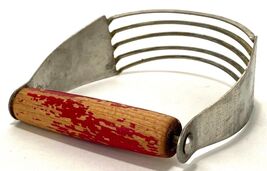 A &amp; J Dough Blender Pastry Cutter Kitchen Baking Tool Red Wood Handle USA - $7.49