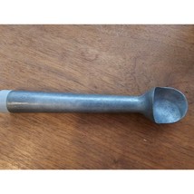 Vintage 9 in Long Aluminum Ice Cream Scoop - Water Filled Heat - $27.11 CAD