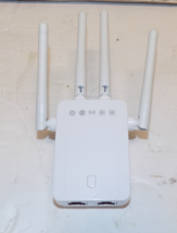 WiFi Repeater Unbranded 1200Mbps Band WiFi Extender and Singnal Booster - $7.82