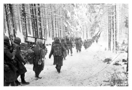 Us Soldiers At The Battle Of The Bulge On Snow Covered Road WW2 Wwii 4X6 Photo - £6.29 GBP