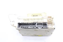 10-13 LEXUS IS250C FUSE RELAY BOX Q5308 image 7