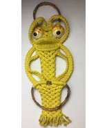 Kitschy 1970s Yellow Freddy Frog Macrame Kitchen Towel Holder RETRO FUN - $27.11 CAD