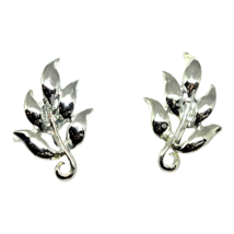 Vintage Coro Earrings Small Leaves Screw Back Silver Tone Nature Plants Theme - £7.02 GBP