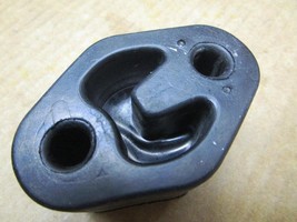OEM 1999-2004 Ford Mustang Rubber Exhaust Pipe Hanger Holder Mount XR33-... - $11.87