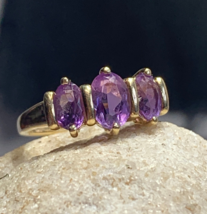 14K Yellow Gold Ring Sz 6.25 Amethyst Color Stones 2.85g Fine Jewelry - £180.06 GBP