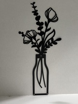 Metal Flower Wall Art - $114.21 MXN