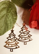 Gold Christmas Tree Earrings Light Outline New Holiday Jewelry - £11.52 GBP