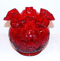 Vintage Fenton Olde Virginia Glass Red Flowers Ferns Leaves 5&quot; Ruffled Top Vase - £51.59 GBP