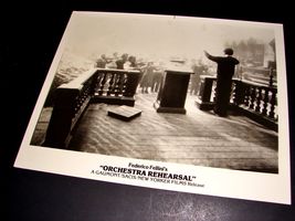 1978 Federico Fellini Movie Orchestra Rehearsal 8x10 Press Kit Photo Conductor - £7.82 GBP