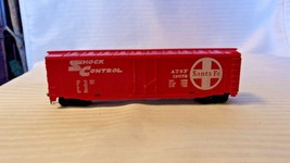 HO Scale Tyco 50&#39; Box Car, Santa Fe Shock Control, Red #12079 KD, Silver Roof - $23.75