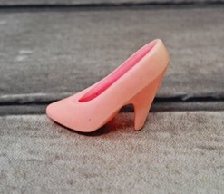 BARBIE Spring Petals Avon Exclusive 16872 1996 Replacement Pink High Heeled Shoe - £3.46 GBP