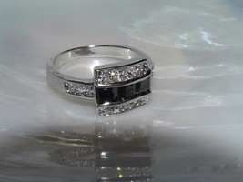 Estate Art Deco Style Clear &amp; Black Rhinestone Striped Rectangle Silvertone Ring - £9.72 GBP