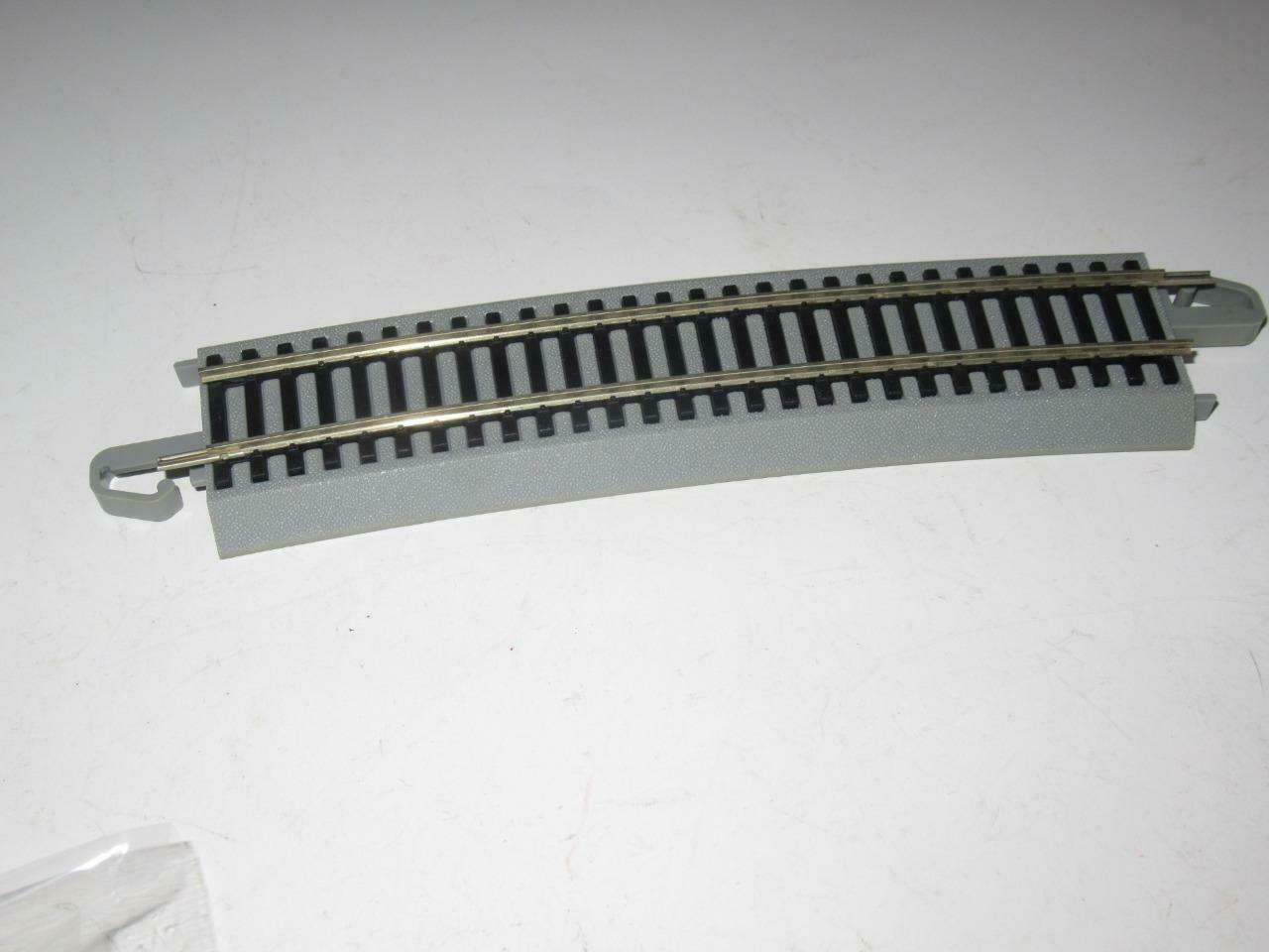 BACHMANN HO-EZ TRACK- NICKEL SILVER 33 1/4&quot; RADIUS 2/3RDS CURVE TRACK NE... - $2.89