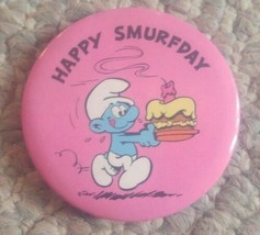 Vintage 1980’s Smurfs Smurf “Happy Smurfday&quot; Metal Pin Pinback Button Bi... - $10.90