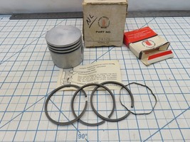 Briggs &amp; Stratton 34526 Piston and rings No Clips .010&quot; Oversize - $29.01