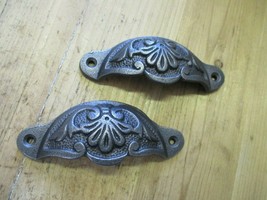 2 CUP PULLS 4 1/8 WIDE DRAWER VICTORIAN BIN HANDLES ANTIQUE-STYLE IRON B... - £11.00 GBP