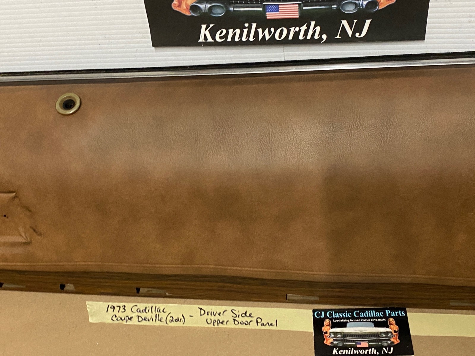 OEM 73 Cadillac Coupe Deville LEFT DRIVER SIDE FRONT UPPER DOOR PANEL - BROWN Item image 3