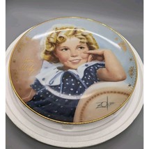 Shirley Temple Signature Plate Collection Ambassador Of Smiles Collectible - $13.81 CAD