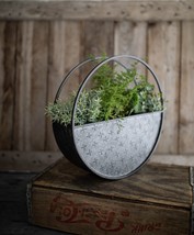 Rustic Farmhouse Cottagecore Metal Round Wall Planter Country Wreath - £34.37 GBP