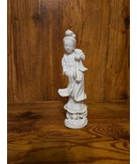 Vintage Blanc de White Oriental Geisha Porcelain Figurine - $712.07 MXN