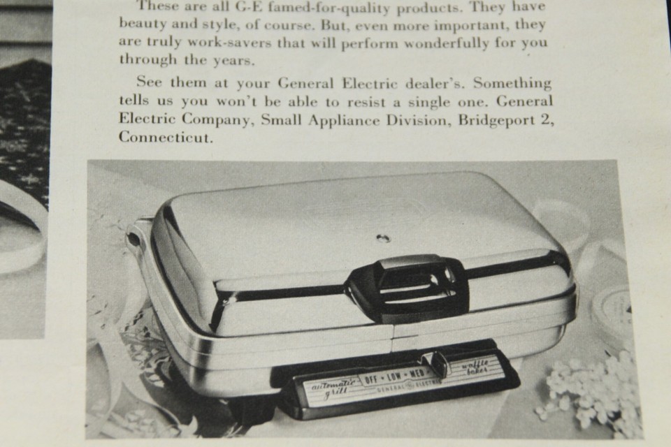 General Electric GE Vintage Print Ad 1955 Double Page Kitchen Appliances Item image 11