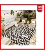 Lightweight Water-Resistant Outdoor Mat 5x8 ft - Perfect for Balconies - $70.23 CAD
