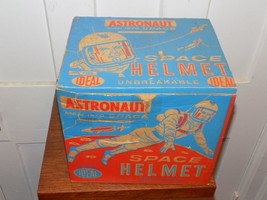 Vintage Ideal Astronaut Space Helmet Cardboard Box Only!. - $1,660.82 MXN