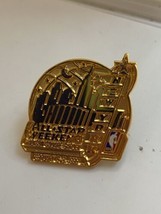 All Star Weekend NBA 1998 Pin NBA Gold Color Madison Square Garden NY 67/300 - £27.14 GBP