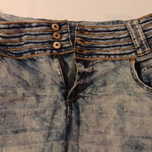 Elite Exotic Collection Zipper & 3-Button High Rise Women's Jeans Size 16 image 5