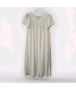 Miss Elaine Nightgown Size LARGE Yellow Floral Embroider Nylon Sleep - €25,76 EUR Miss Elaine Nightgown Size LARGE Yellow Floral Embroider Nylon Sleep - €25,76 EUR
