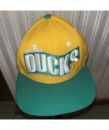 NWOT-OREGON DUCKS-Zephyr Brand Yellow &amp; Green Snapback-One Size Fits Mos... - $355.98 MXN