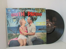 South Pacific Musical Rodgers &amp; Hammersteins Record Album 1032 Rca - £4.33 GBP
