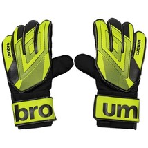 Umbro Junior Soccer Goalie HIGH Visabilty Gloves Green 1 Pair 65mm to 80mm - $301.53 MXN