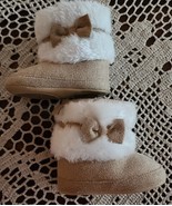 Tong You Yuan ~ TAN &amp; White ~ Faux Fur ~ Size 3 to 6 Month ~ Baby Booties - €17,20 EUR