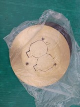 Hubbell Raco Round Floor Outlet Cover Brass - €55,82 EUR